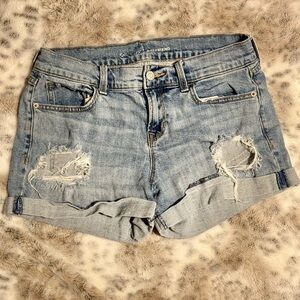 Blue wash holy boyfriend style shorts